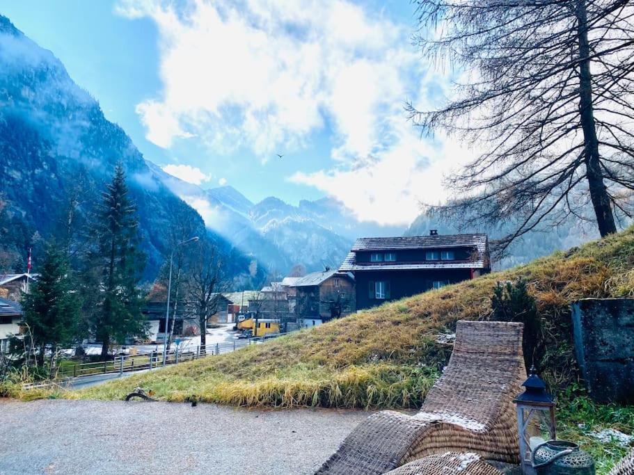Cozy Apartment In Vintage House In Kandersteg Esterno foto