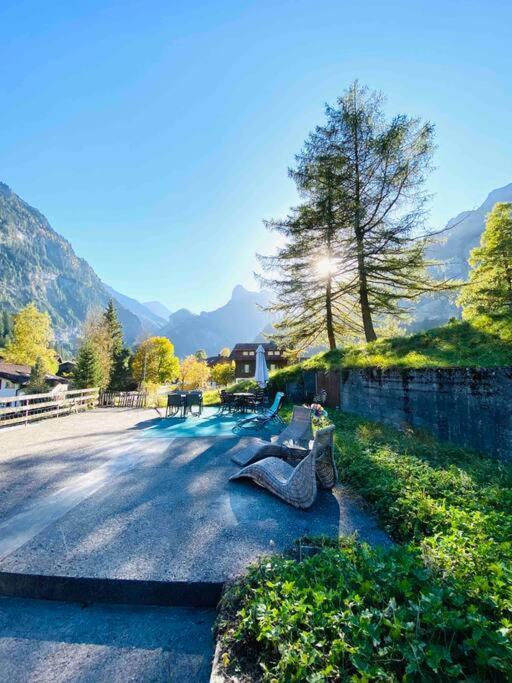 Cozy Apartment In Vintage House In Kandersteg Esterno foto