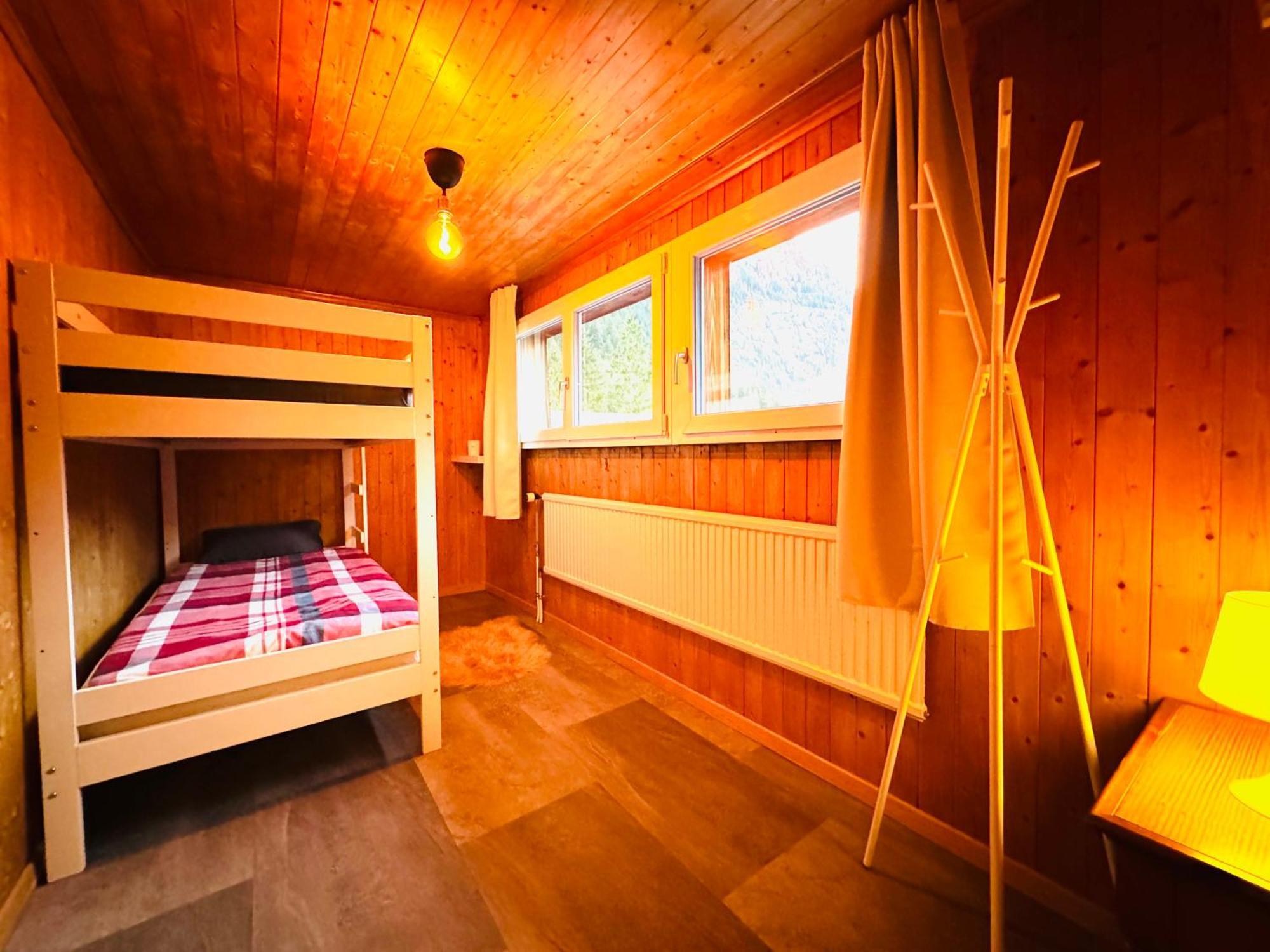 Cozy Apartment In Vintage House In Kandersteg Esterno foto